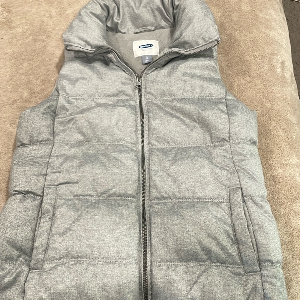 Old Navy Puffer Vest